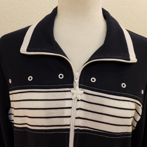 Jacket - Picture 1 of 9